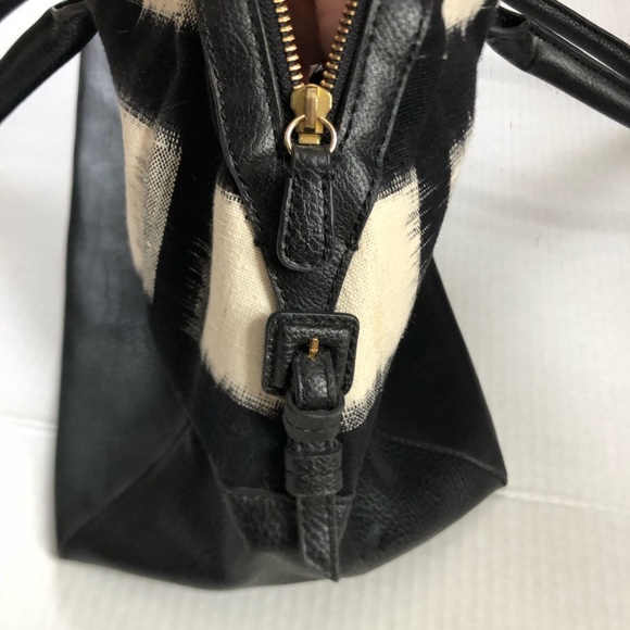 Black and White Checkered Overnight Bag - Picture 3 of 16